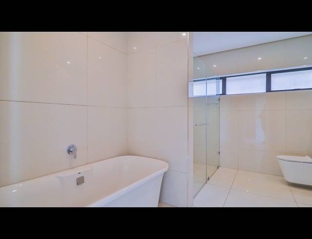 5 BEDROOM HOUSE FOR SALE IN IZINGA